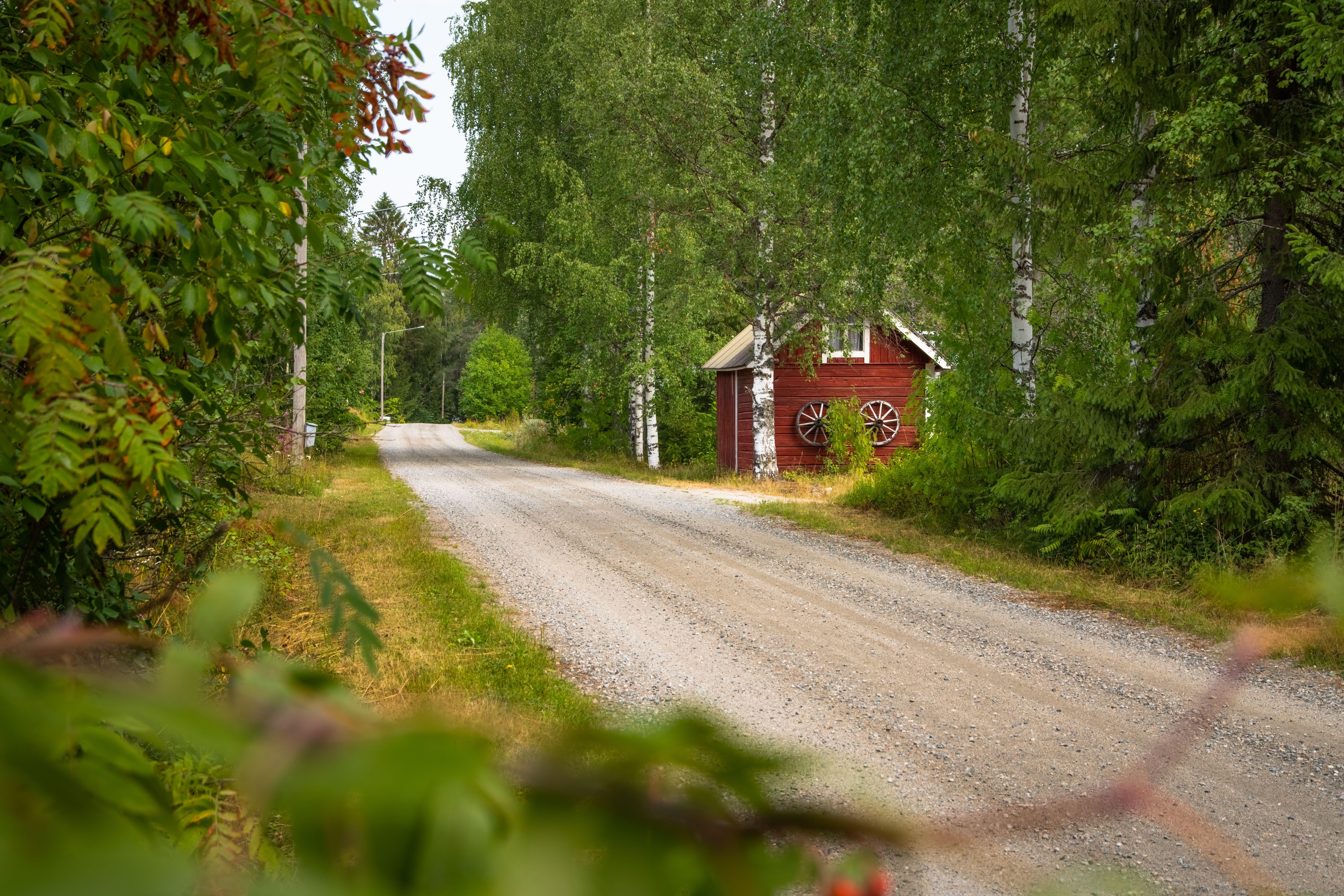 M&ouml;hk&ouml;n vanhaa raittia.