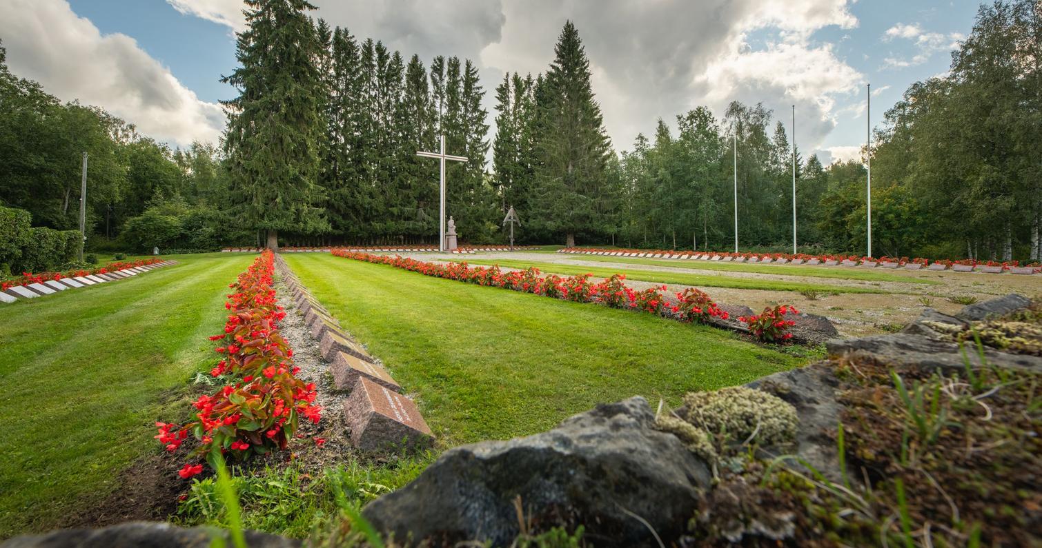 Die Soldatenfriedhof in Ilomantsi Kirchdorf.