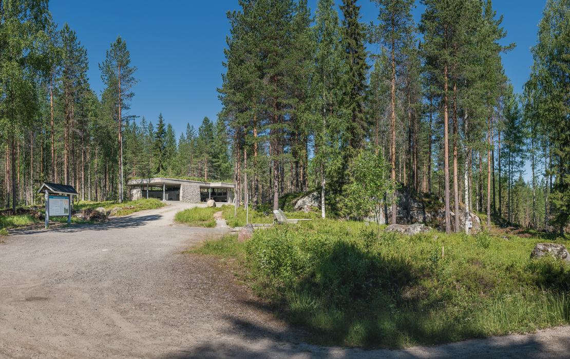 Öykkösenvaaran opastuskeskuksen pysäköintipaikka