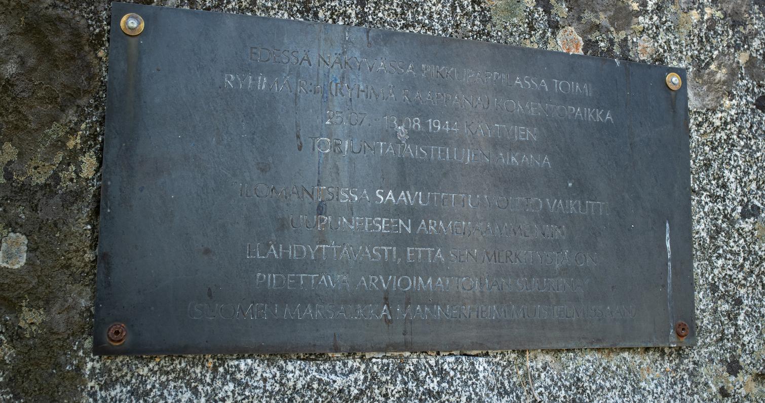 Kriegsstrasse Ilomantsi, Finnland: Dass Kleine Pfarrhaus  Denkmal.