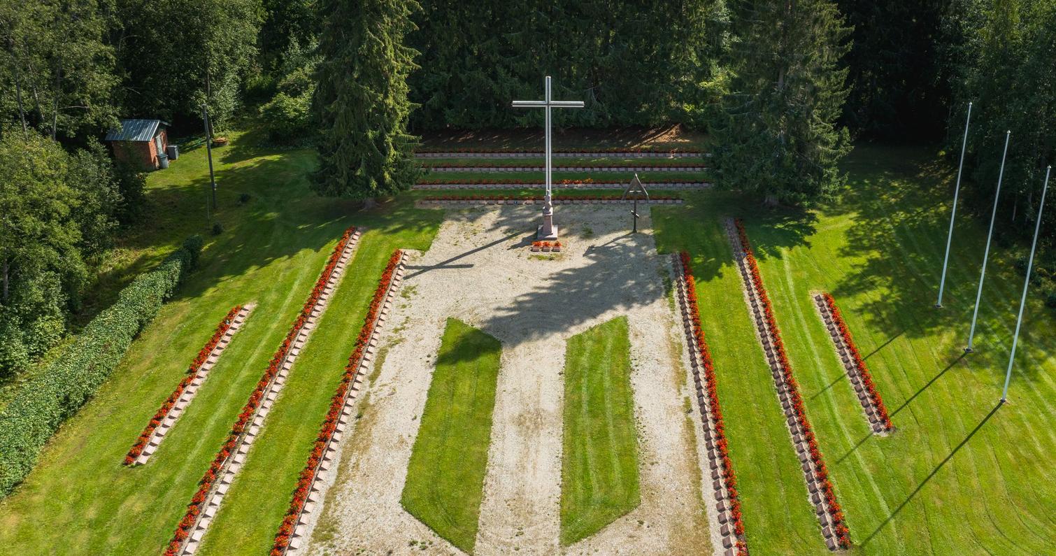 Die Soldatenfriedhof in Ilomantsi Kirchdorf.