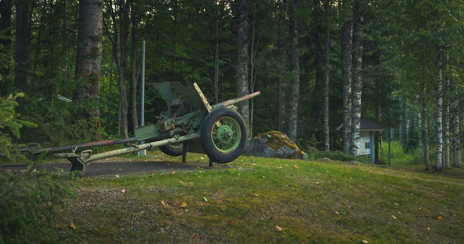 Kriegsstrasse Ilomantsi, Finnland: Ein russischer 45-Millimeter-Panzerabwehrgesch&uuml;tz.