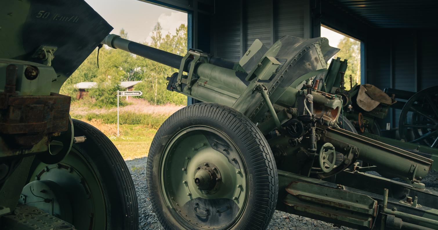 Das Haus des K&auml;mpfers is ein Ausstellung zur 1939-1945 Milit&auml;rgeschichte von Ilomantsi, Finnland und Sammlung von Feldwaffen.