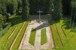 Die Soldatenfriedhof in Ilomantsi Kirchdorf.
