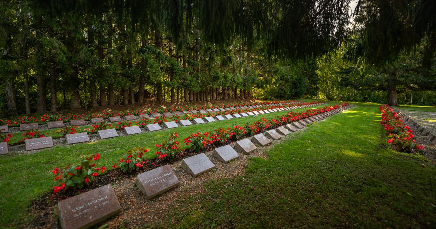 Die Soldatenfriedhof in Ilomantsi Kirchdorf.