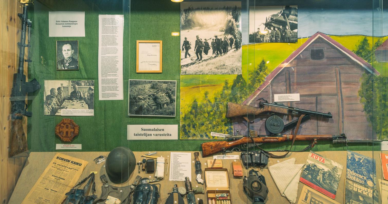Das Haus des K&auml;mpfers is ein Ausstellung zur 1939-1945 Milit&auml;rgeschichte von Ilomantsi, Finnland und Sammlung von Feldwaffen.